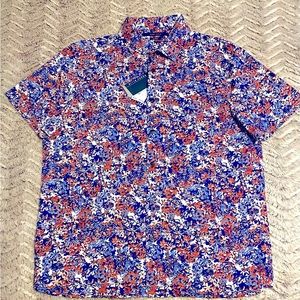 NWT Perry Ellis Button-Up